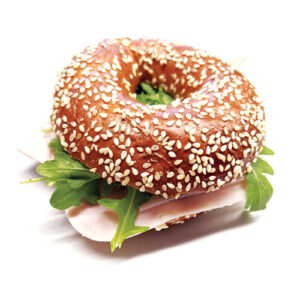 Bagel s pražskou šunkou, ementál, bylinkové žervé, rukola